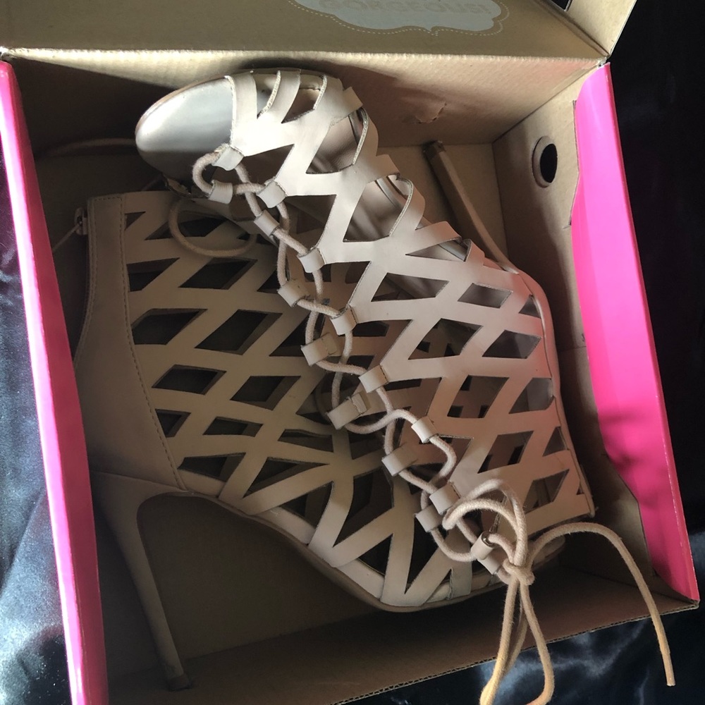 Cream laced heels